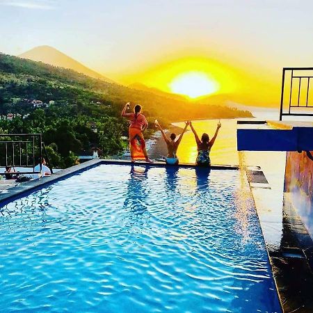 Waenis Sunset View Hotel And Restaurant, Amed, Bali Eksteriør billede