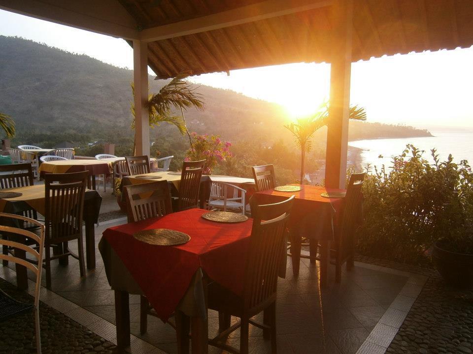 Waenis Sunset View Hotel And Restaurant, Amed, Bali Eksteriør billede