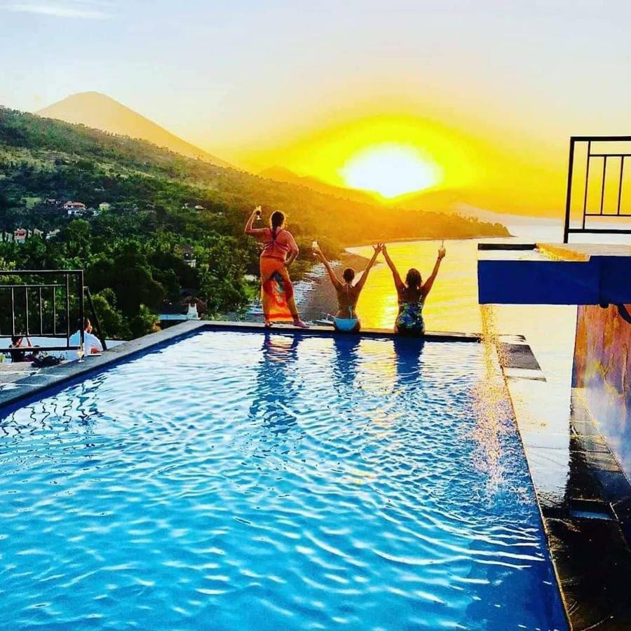 Waenis Sunset View Hotel And Restaurant, Amed, Bali Eksteriør billede