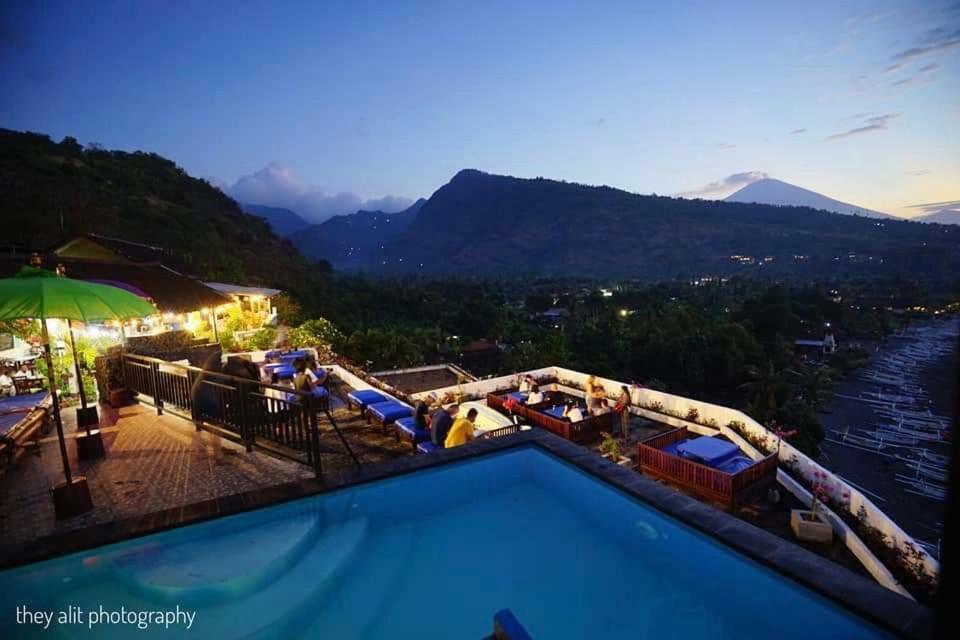 Waenis Sunset View Hotel And Restaurant, Amed, Bali Eksteriør billede