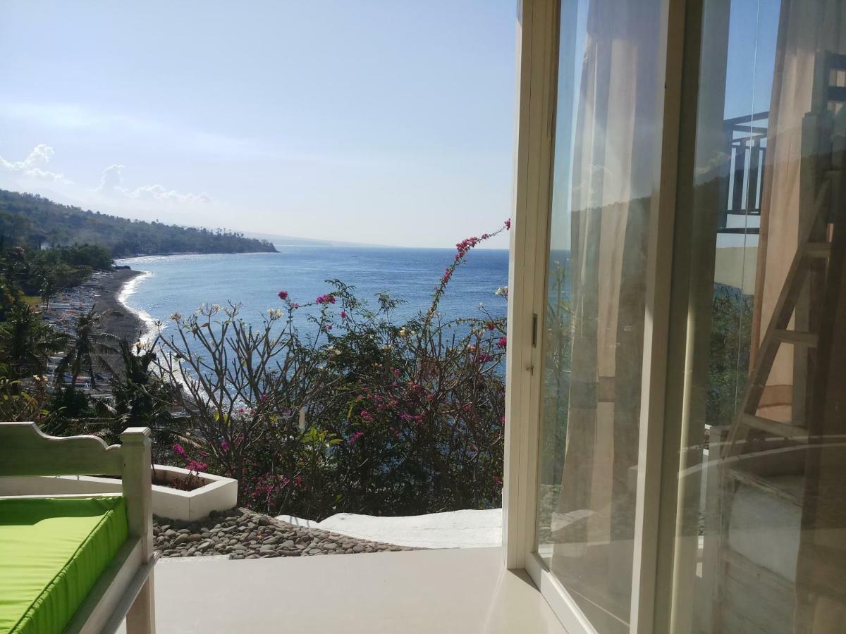 Waenis Sunset View Hotel And Restaurant, Amed, Bali Eksteriør billede